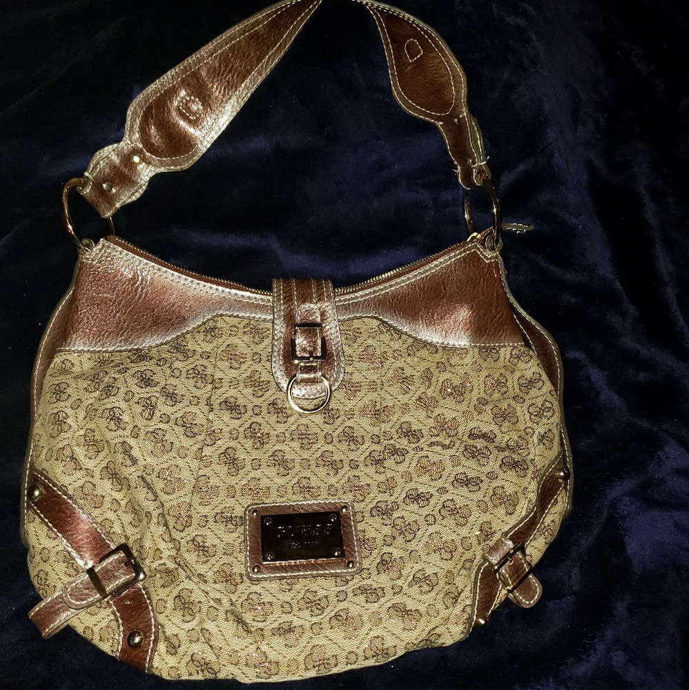 Guess purse